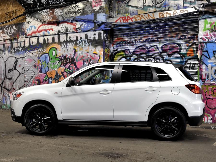  Mitsubishi ASX Black 2011 года  (фото 14 из 15)